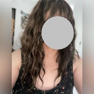 Stunning Fashion Wig | Mid-Length Wavy Style